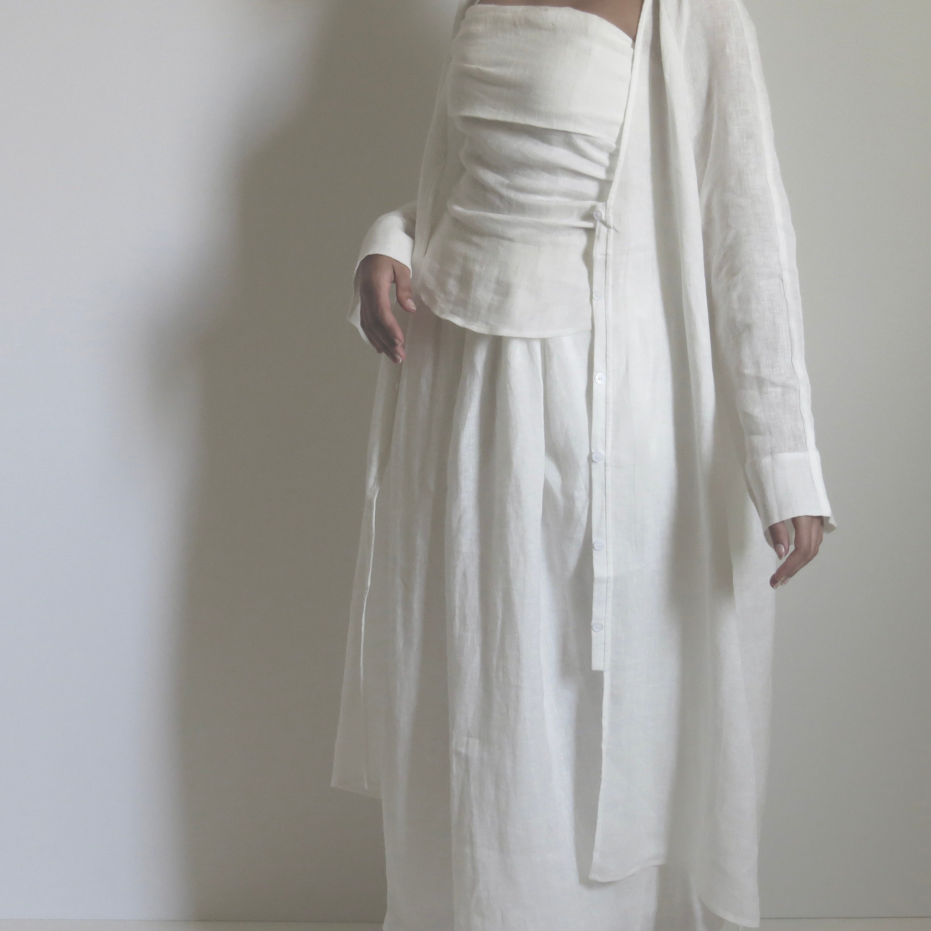 ｔｈｅ ｌｉｎｅｎ ｓｅｔ